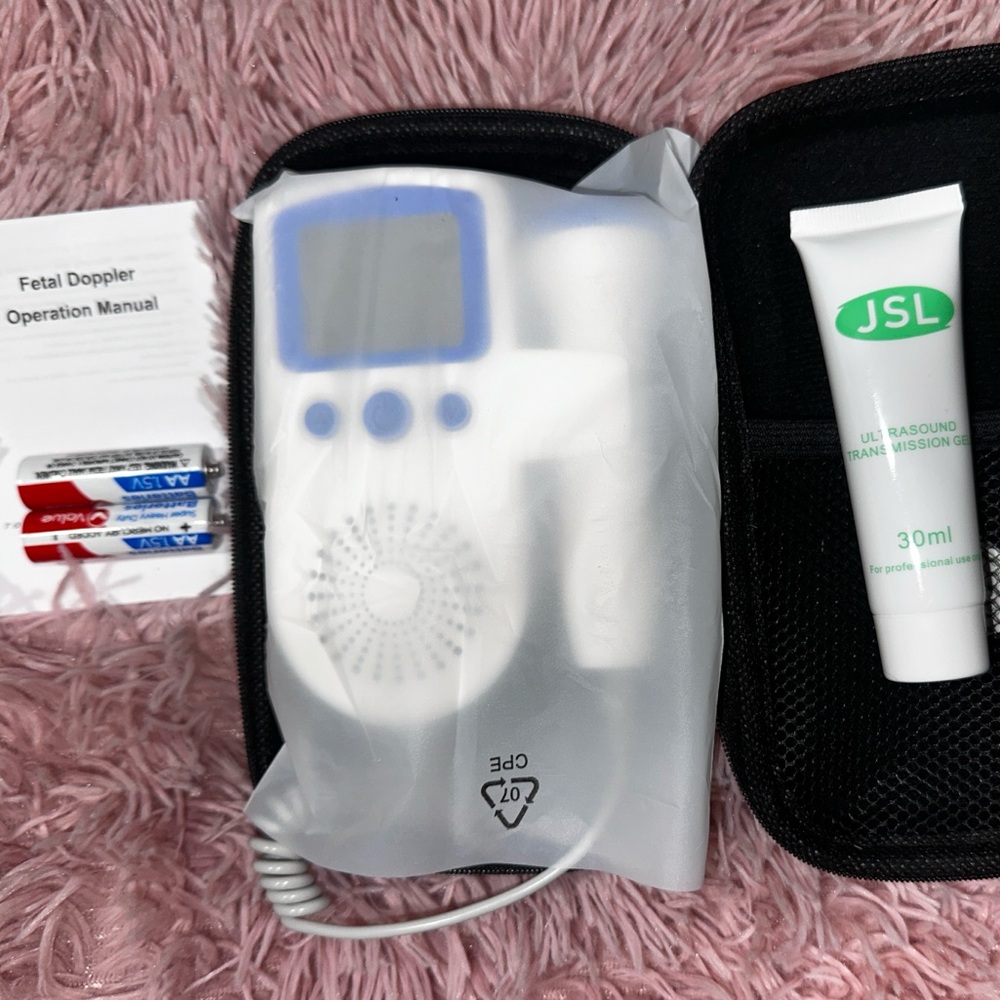 Fetal Doppler with Gel + Batteries and Case